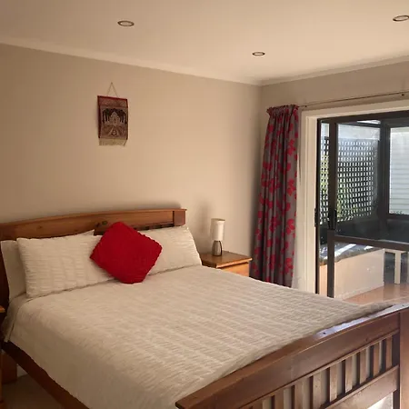 Joe & Mary'S Comfy Homestay Room